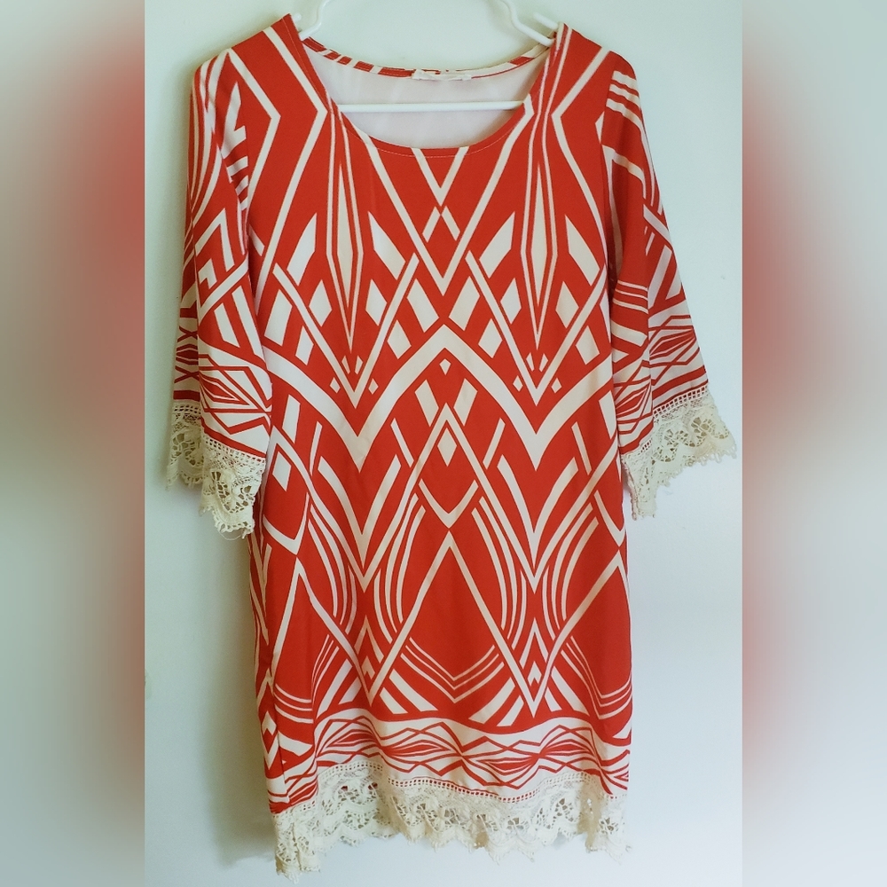 Peach Love California Red, Cream Lace Geometric Tunic Dress Women's Size Small